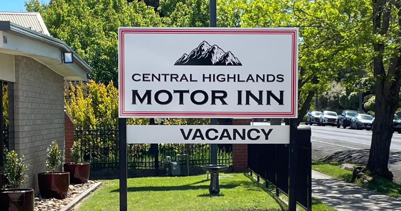 Central Highlands Motor Inn Кайнтон Экстерьер фото